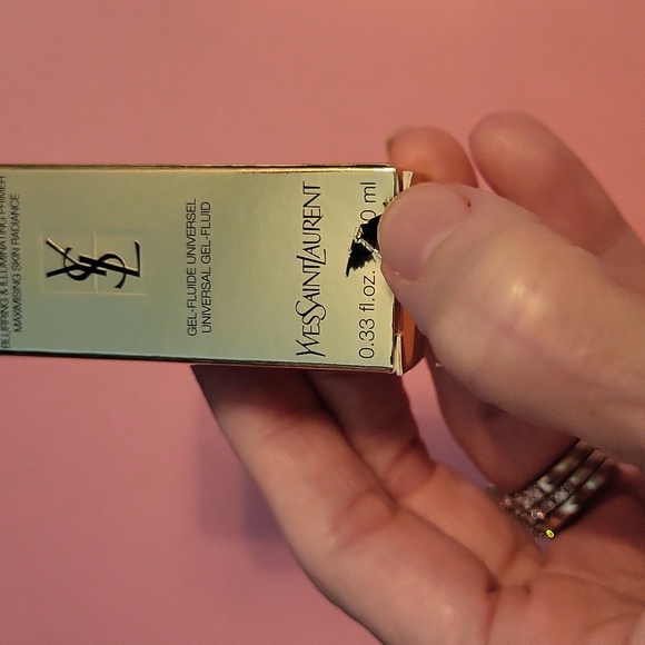 Yves Saint Laurent Touche Éclat Blurring & Illuminating Primer, .33oz, NIB - Picture 6 of 7